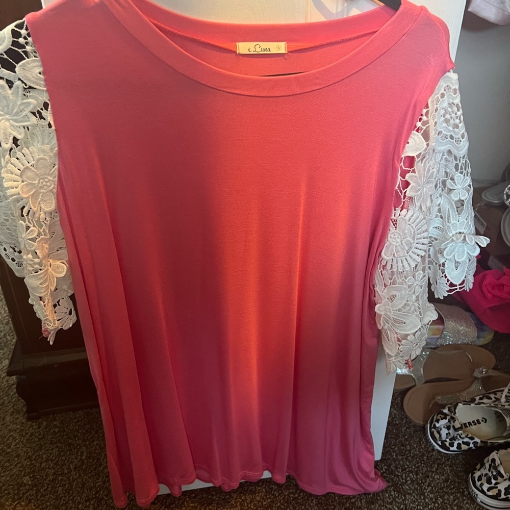 Pink lace top. Size small E.Luna brand.